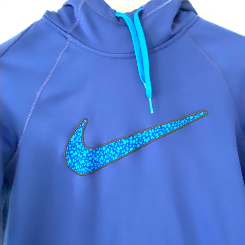 Woman’s Blue Nike Sweatshirt!!